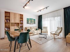 Otopeni, casa P+1E+M de vanzare, moderna, spatioasa, cu acces privat
